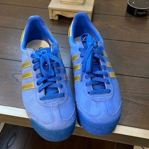 Adidas Samoa Vintage sneakers. No box!